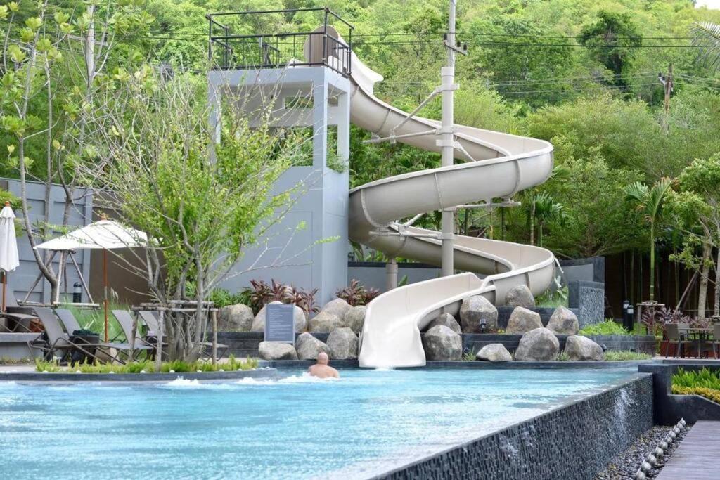 Sea View -High Floor 2 Bed Room Excellent Location Pattaya Exterior photo